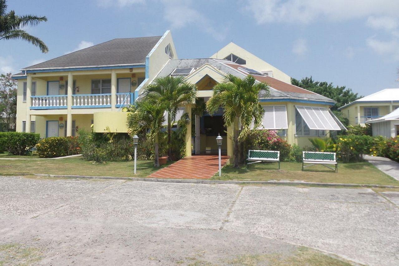 Anchorage Inn Dickenson Bay Exterior photo