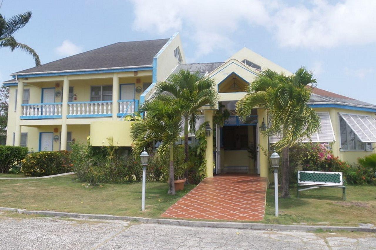 Anchorage Inn Dickenson Bay Exterior photo