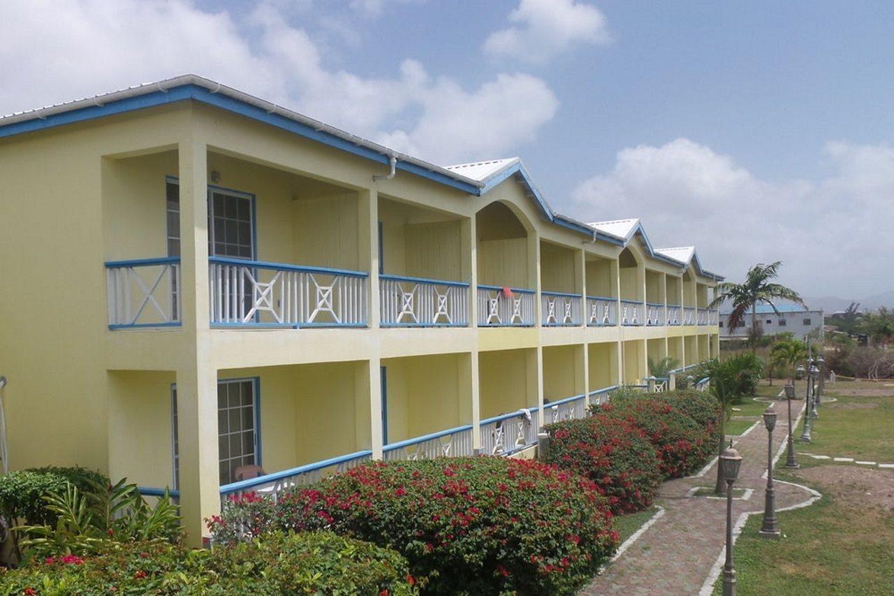 Anchorage Inn Dickenson Bay Exterior photo