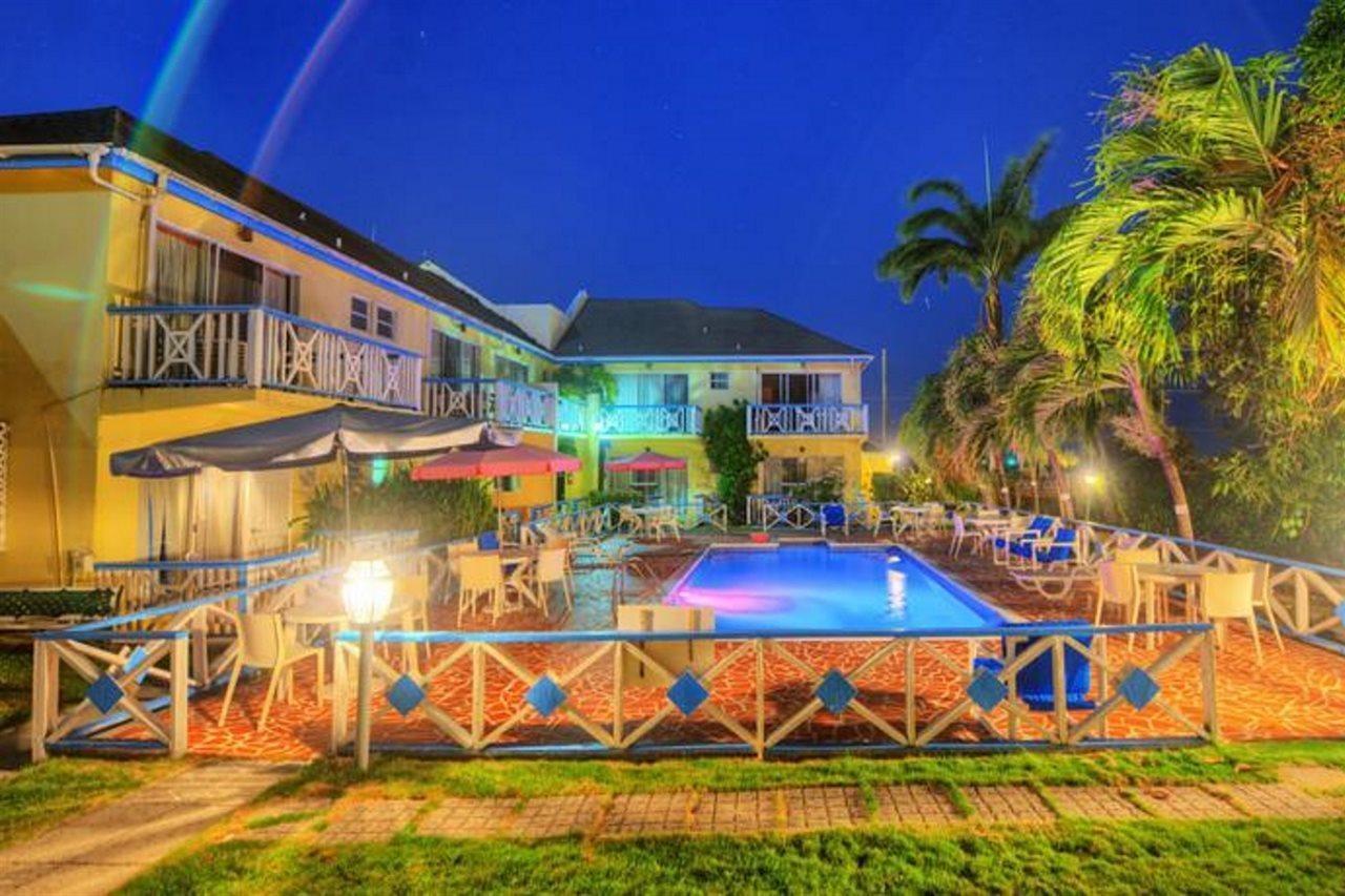 Anchorage Inn Dickenson Bay Exterior photo