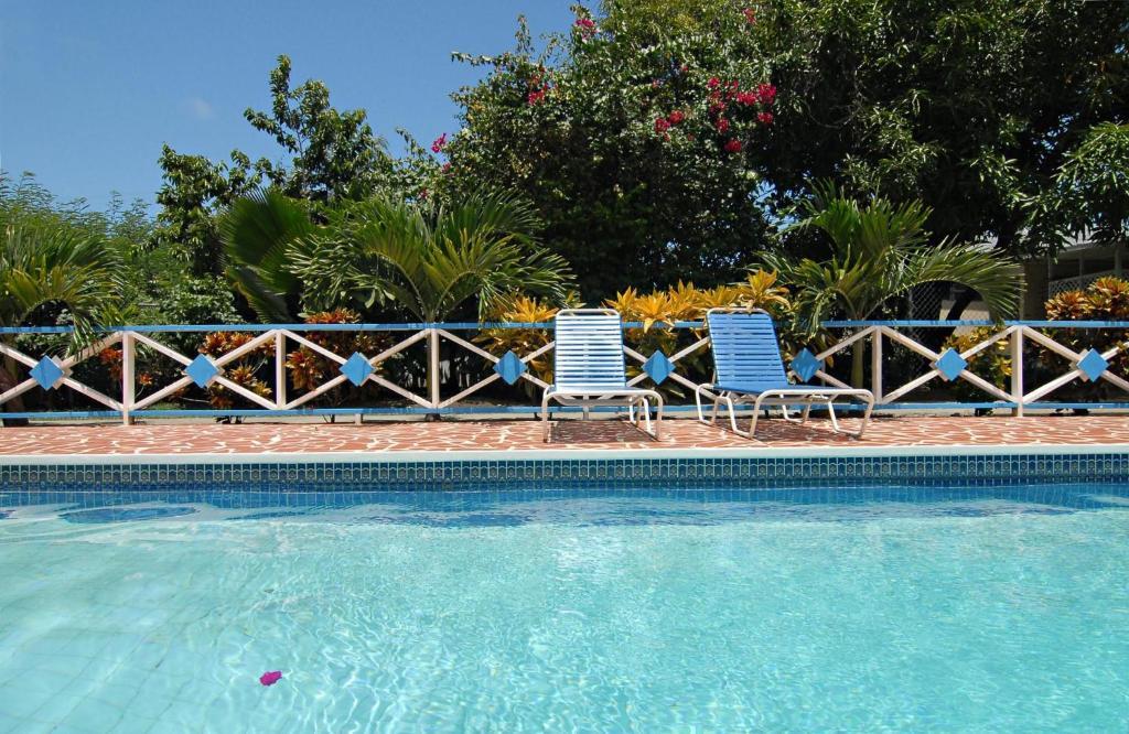 Anchorage Inn Dickenson Bay Exterior photo