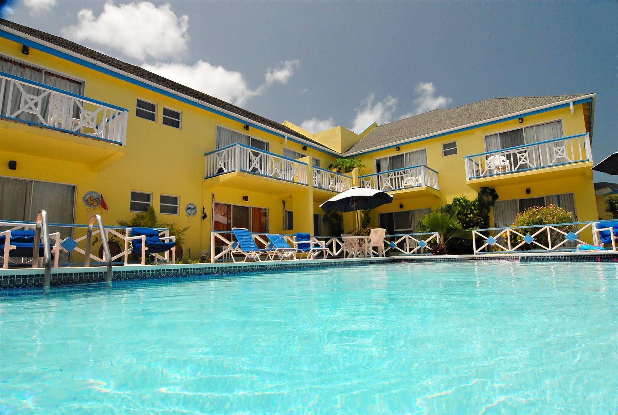 Anchorage Inn Dickenson Bay Exterior photo